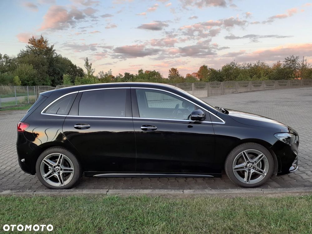 Mercedes-Benz Klasa B 200 d AMG Line 8G-DCT - 11
