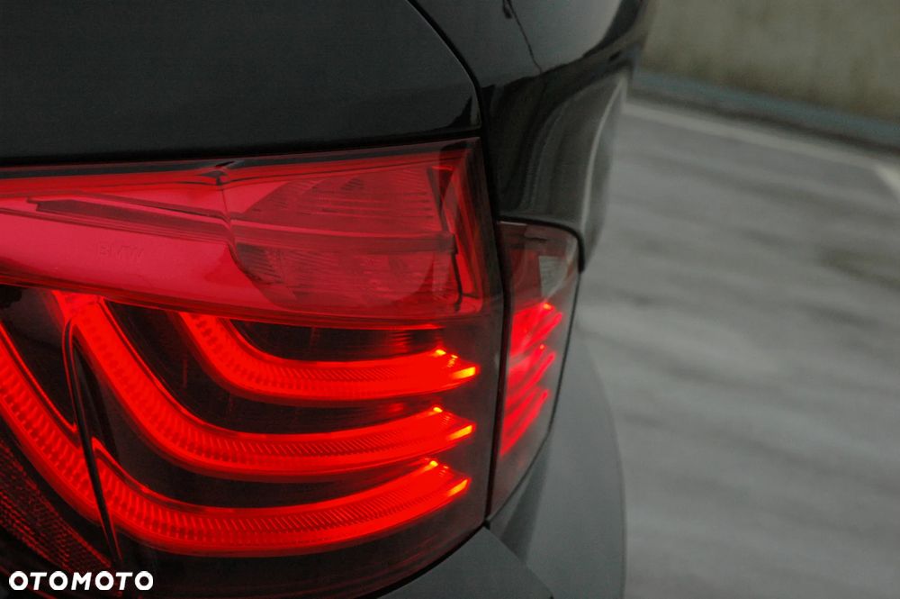 BMW Seria 5 518d - 19