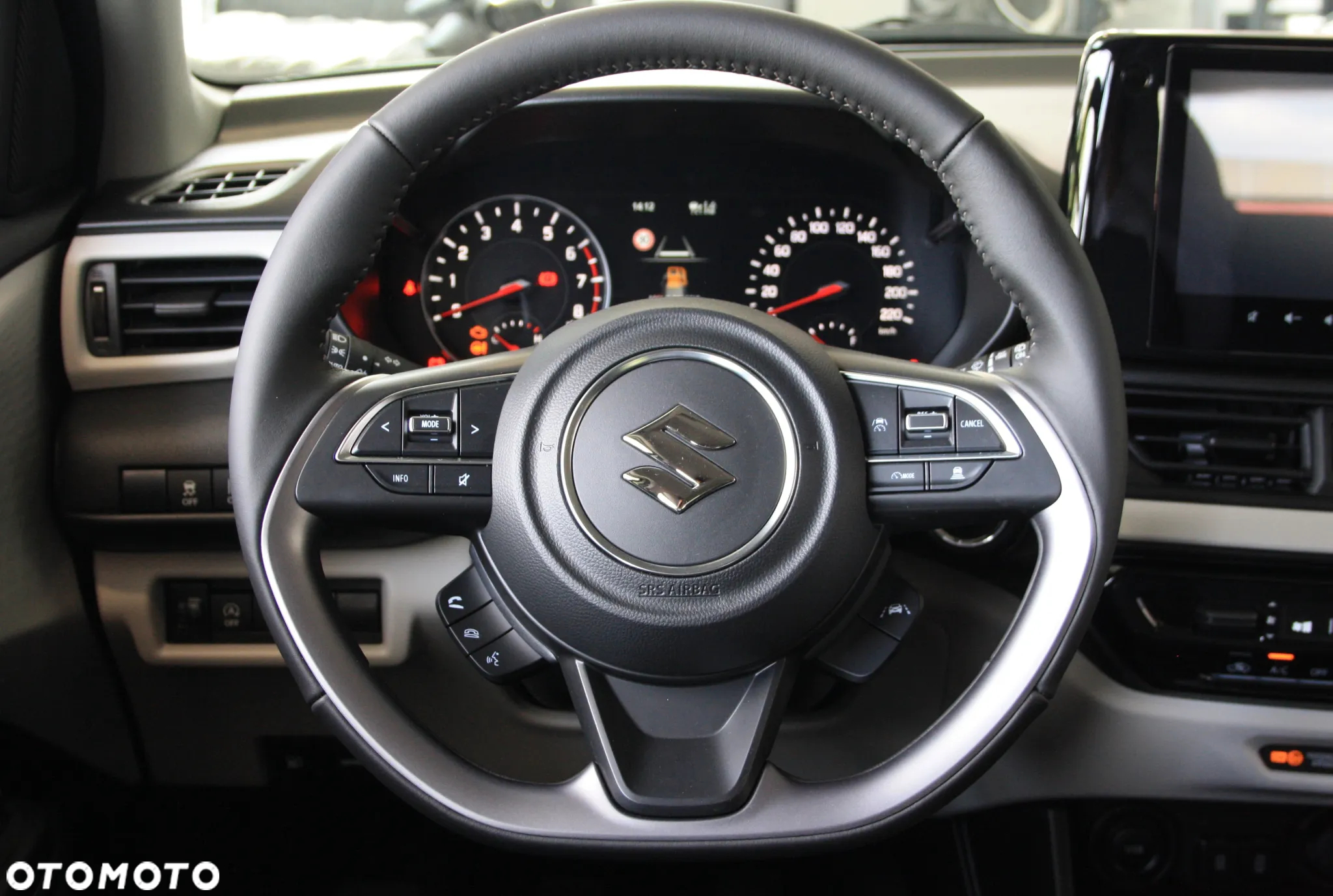 Suzuki Swift 1.2 Dualjet SHVS Premium Plus CVT - 10