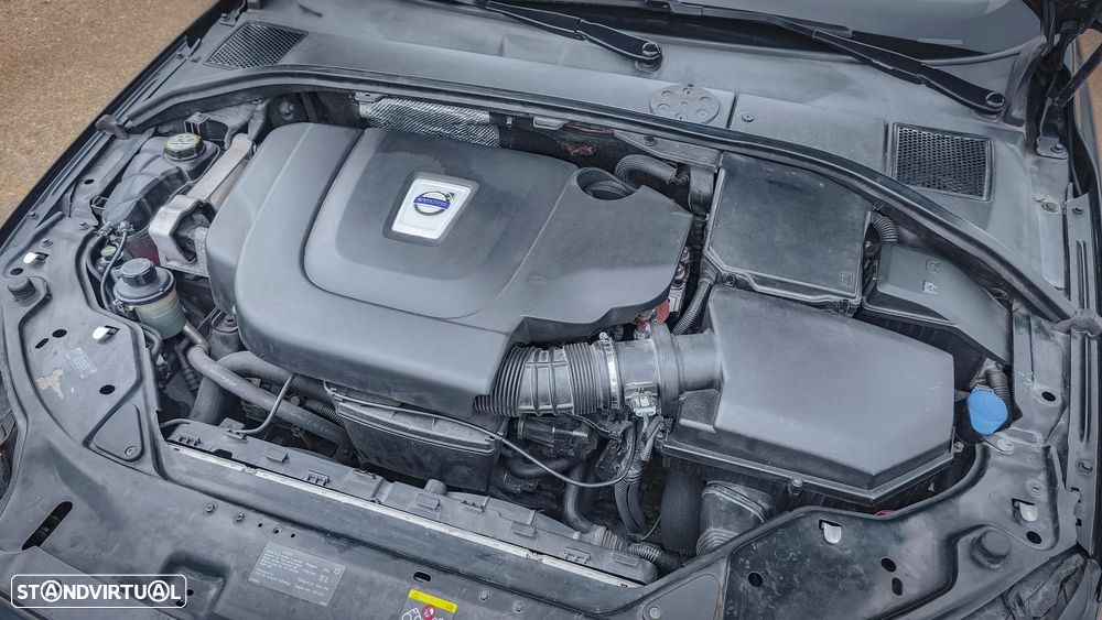 Volvo V70 2.0 D3 R-Design - 12