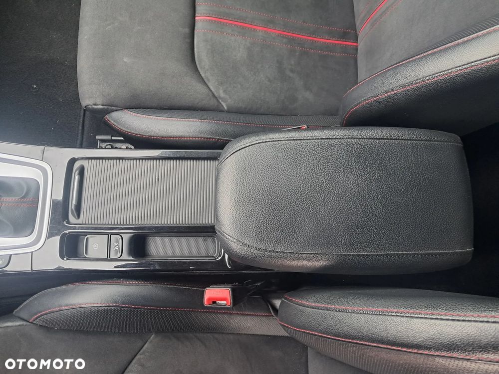 Kia ProCeed 1.6 T-GDI DCT7 OPF GT - 29