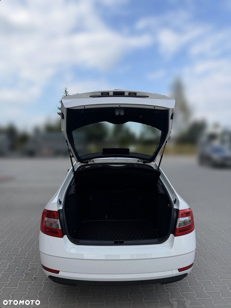 Skoda Octavia 1.6 TDI Ambition - 6