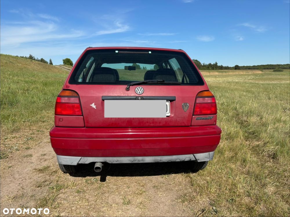 Volkswagen Golf 1.8 CL - 1