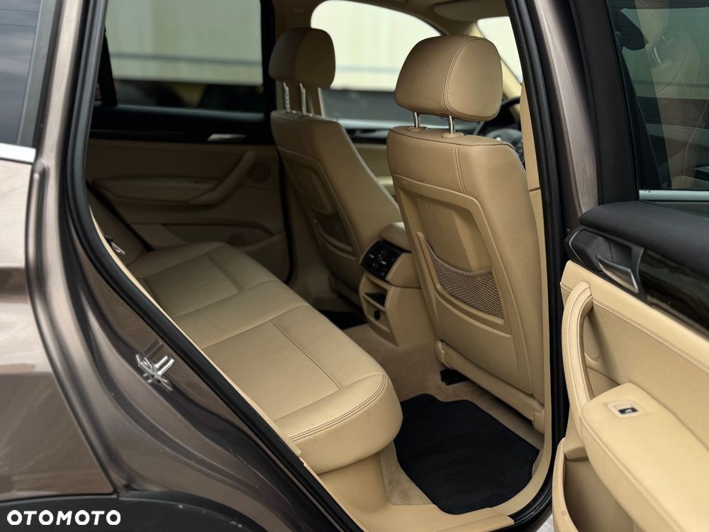 BMW X3 xDrive20d - 12