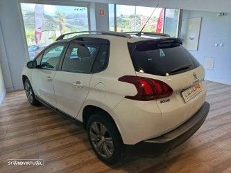 Peugeot 2008 1.2 PureTech Style - 12