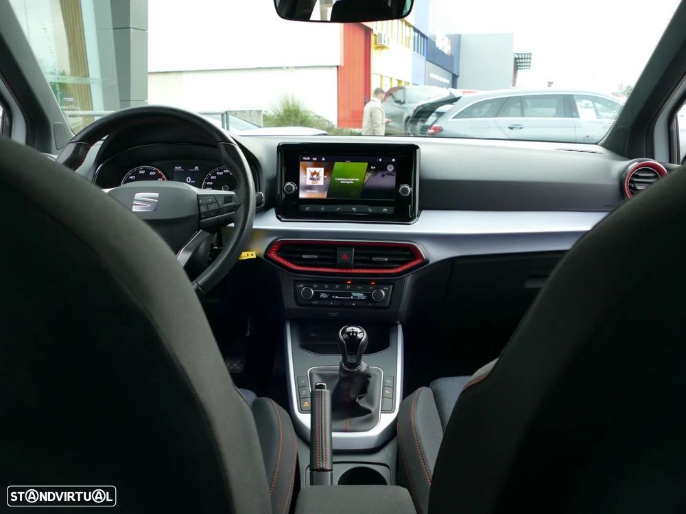 SEAT Arona 1.0 TSI FR - 37