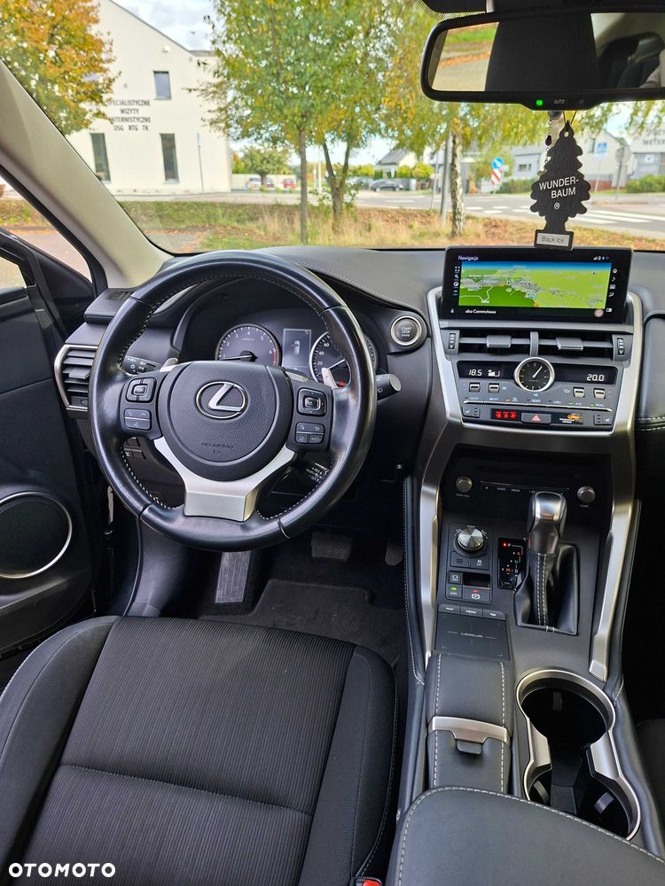 Lexus NX - 7