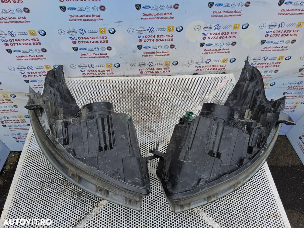 Far Renault Trafic 2014-2020 Opel Vivaro Nissan nv300 faruri stânga dreapta Europa - 9