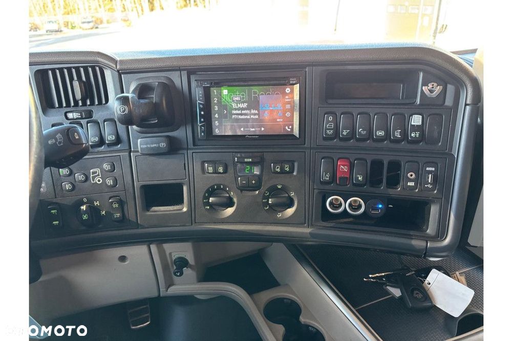 Scania R580 6x4 EURO6 + RETARDER - 17