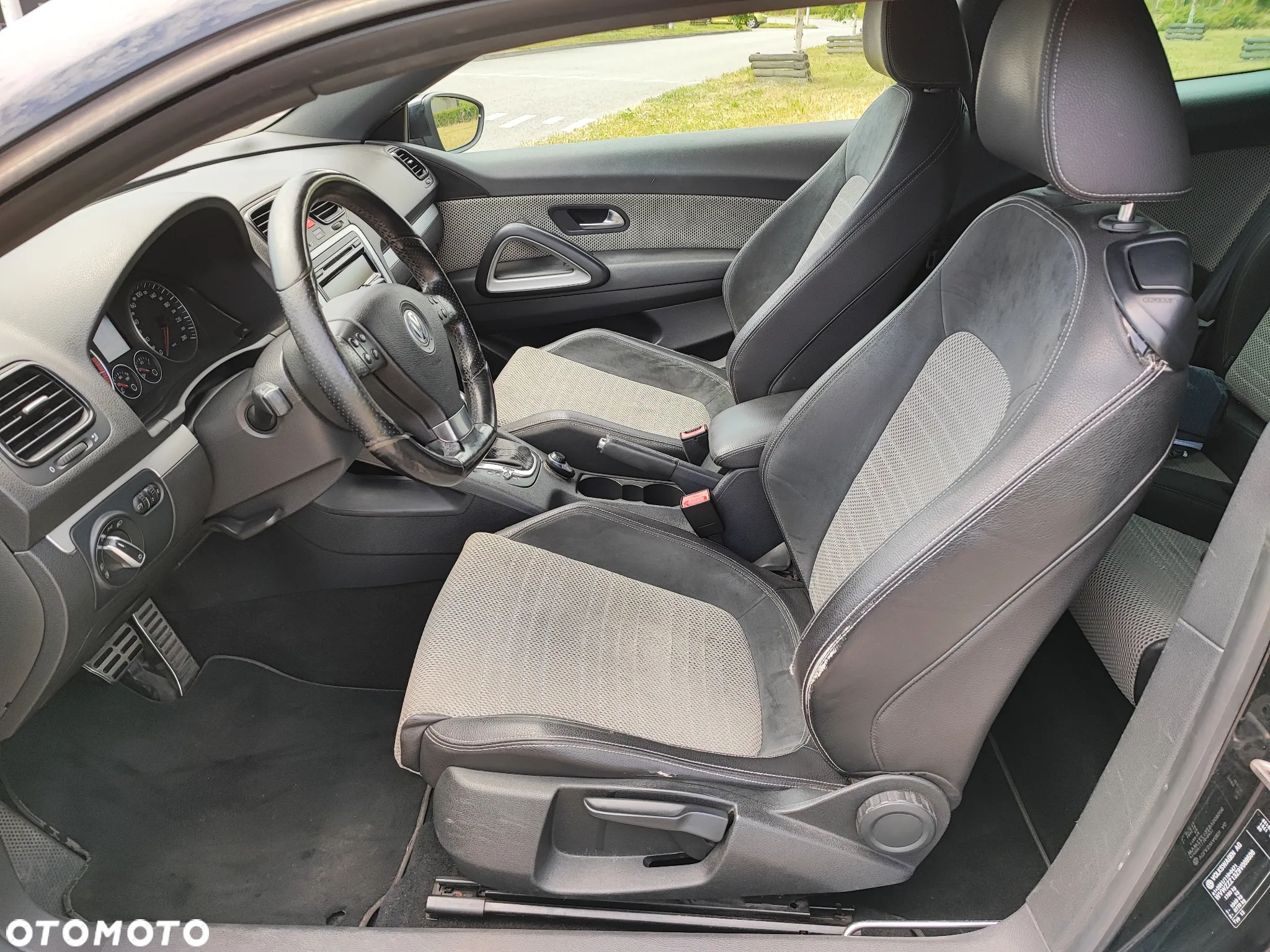 Volkswagen Scirocco 2.0 TSI DSG - 12