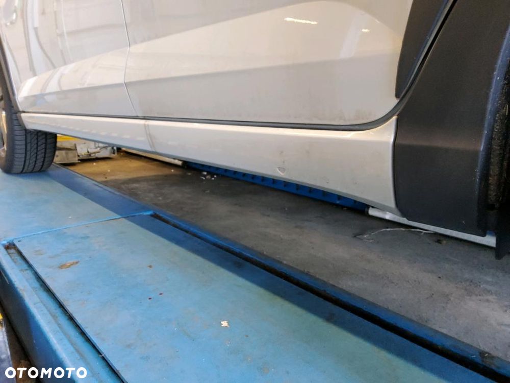 Volkswagen Taigo 1.0 TSI OPF DSG R-Line - 15