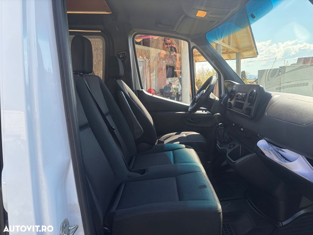 Mercedes-Benz Sprinter 317 CDI 170CP L2H1 RWD 6MT - 21
