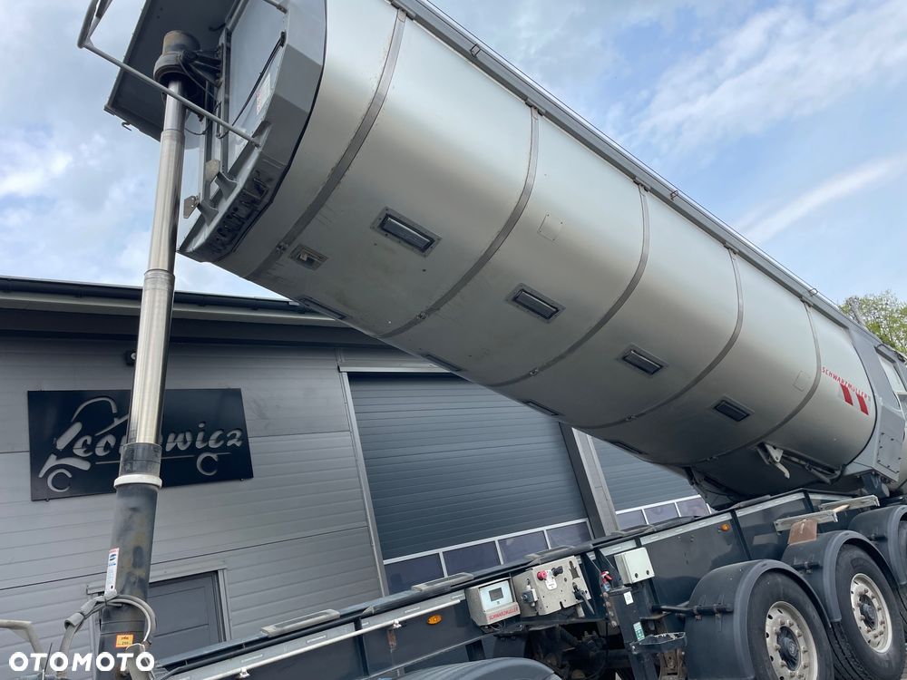 Schwarzmuller K-Serie - 19