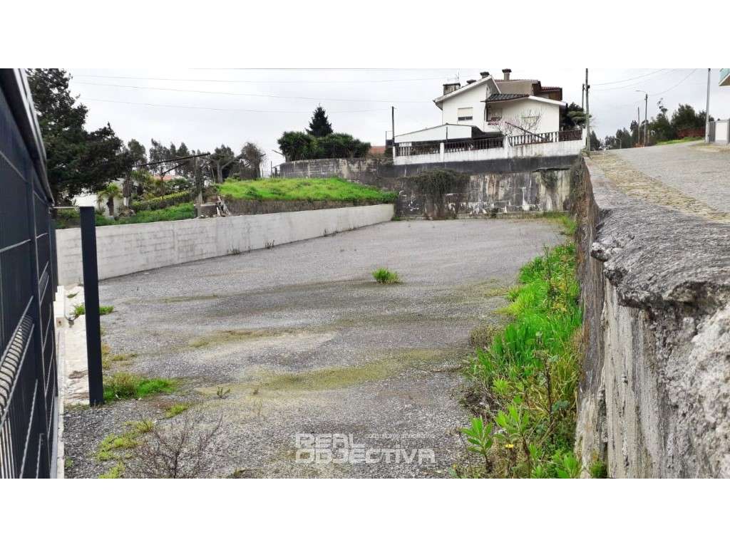 Terreno para parqueamento na Trofa - Grande imagem: 2/2