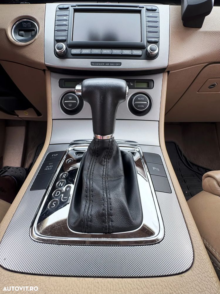 Volkswagen Passat - 14