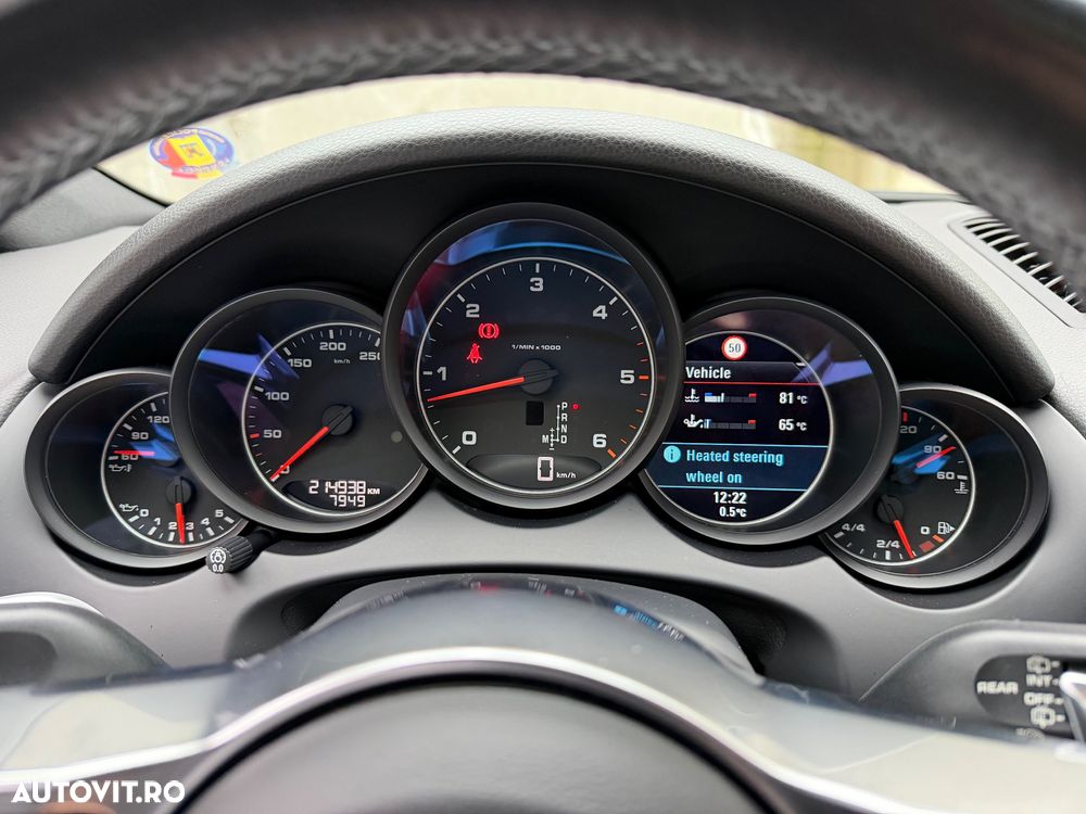 Porsche Cayenne Diesel Platinum Edition - 8