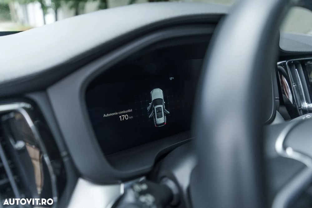 Volvo XC 60 B4 D Plus Bright - 33