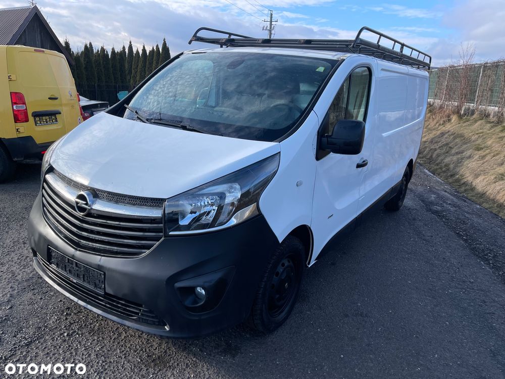 Opel Vivaro - 1