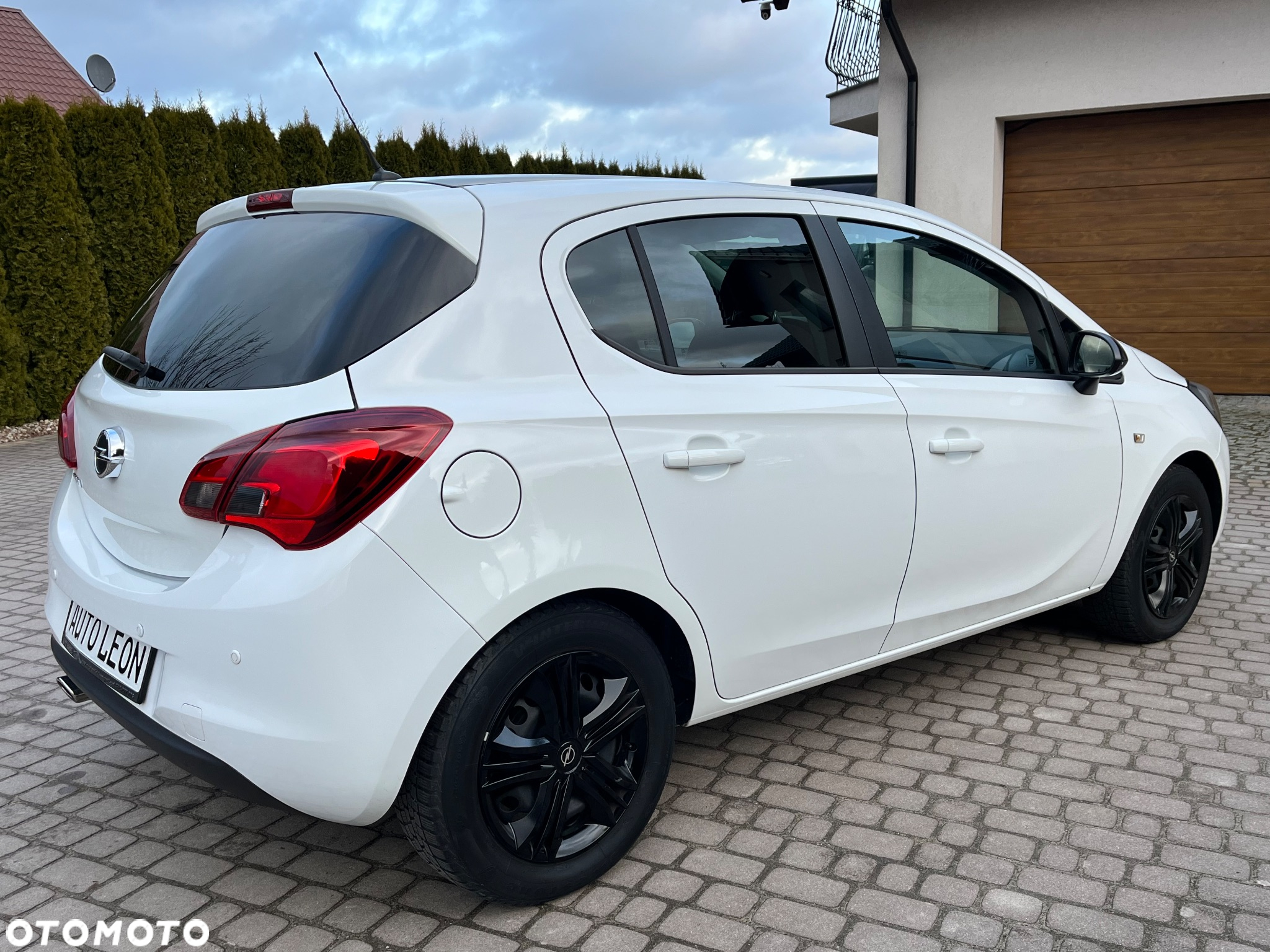 Opel Corsa 1.4 120 Jahre - 11