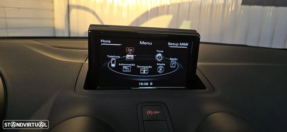 Audi A1 Sportback 1.6 TDI S-line S tronic - 32