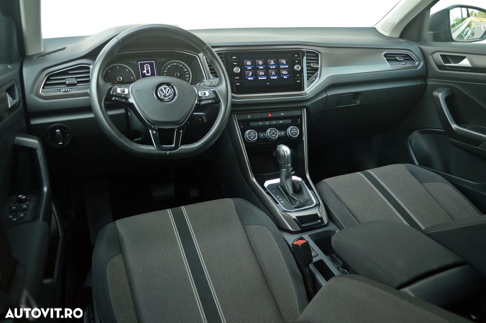 Volkswagen T-Roc - 18
