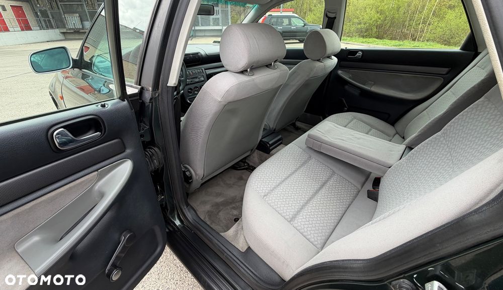 Audi A4 Limousine - 23