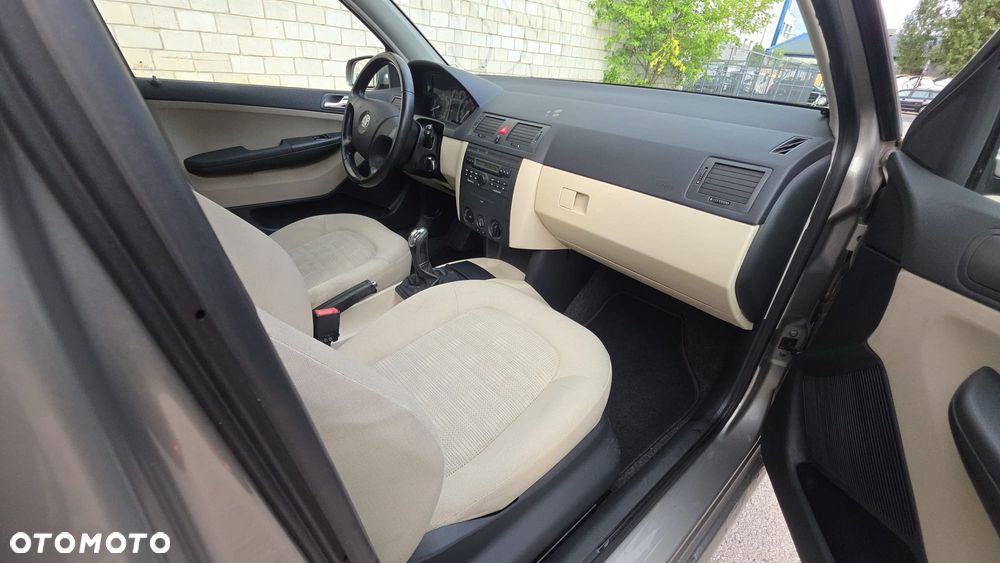 Skoda Fabia - 28