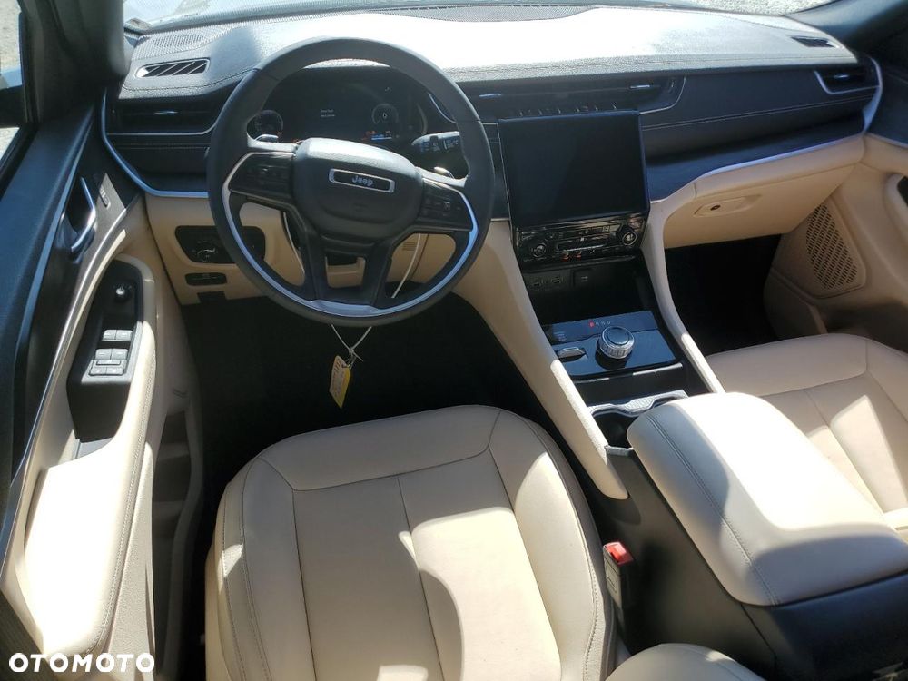 Jeep Grand Cherokee - 7