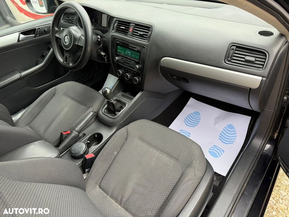 Volkswagen Jetta 1.6 TDI CR DPF Comfortline - 13