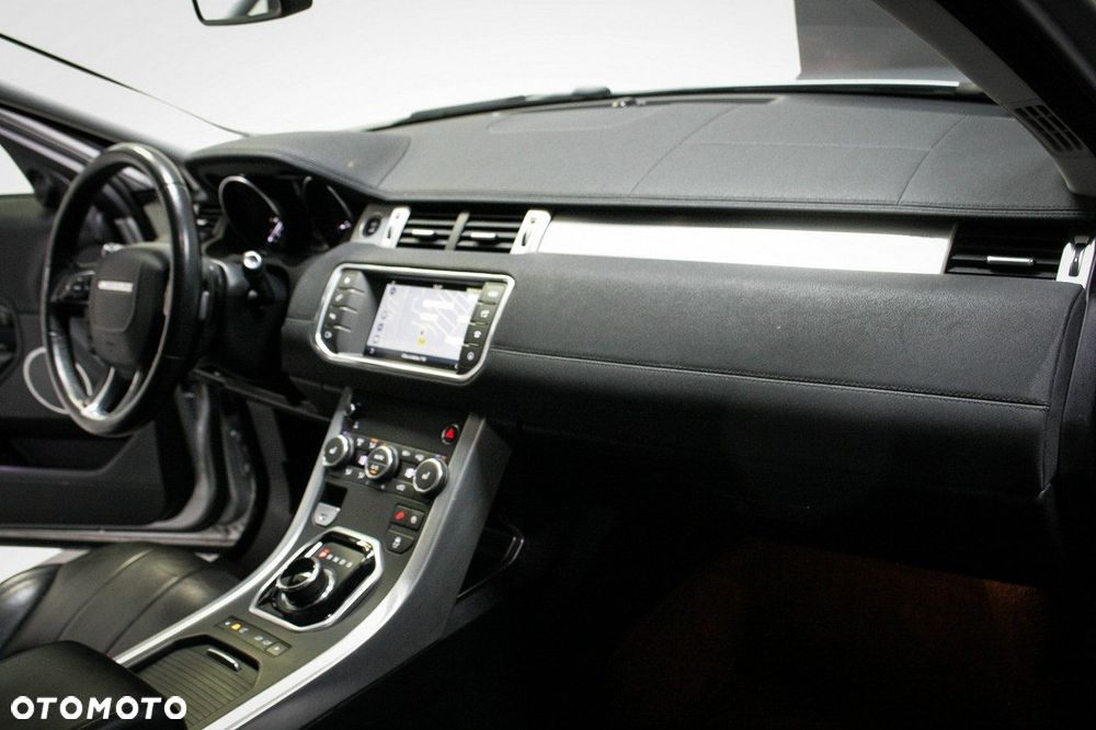 Land Rover Range Rover Evoque - 21