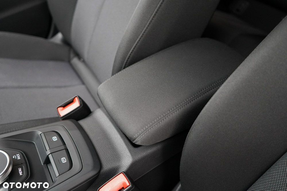 Audi Q2 - 19