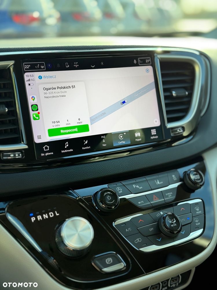 Chrysler Pacifica - 11