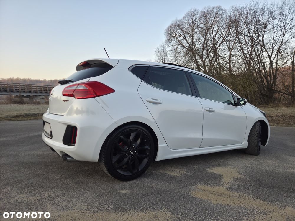 Kia Ceed 1.6 T-GDI GT-Challenge - 6