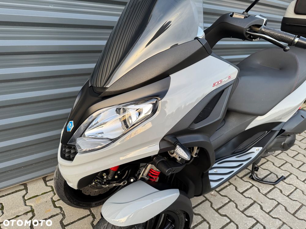 Piaggio MP-3 - 8