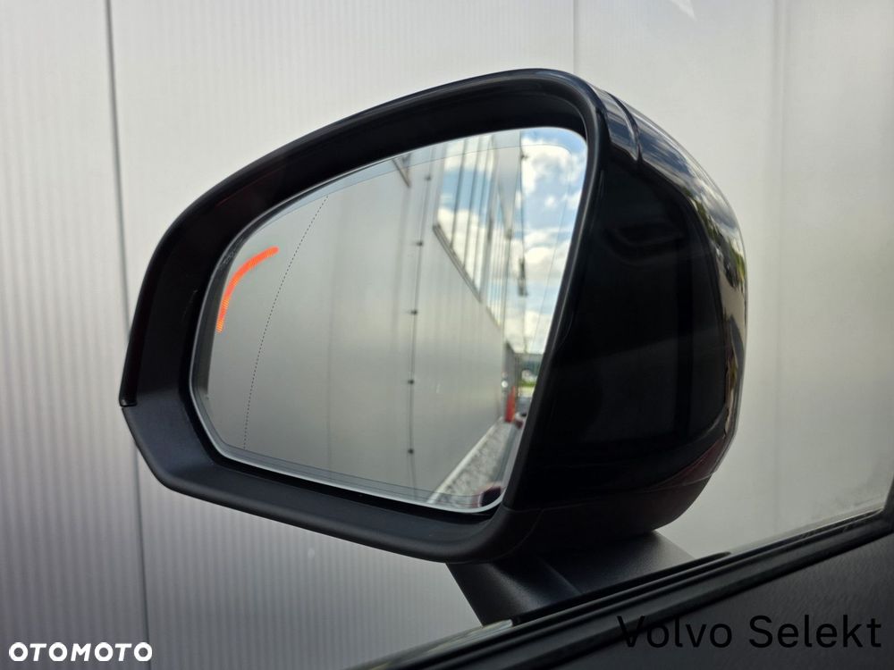 Volvo XC 40 - 32