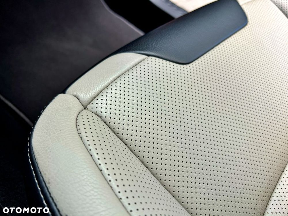 Toyota C-HR 2.0 Hybrid Premiere Edition - 16