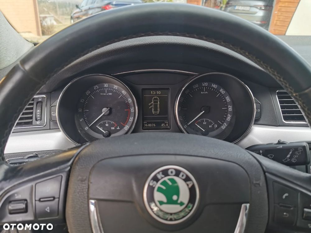 Skoda Superb 2.0 TDI 4x4 Platinum - 10