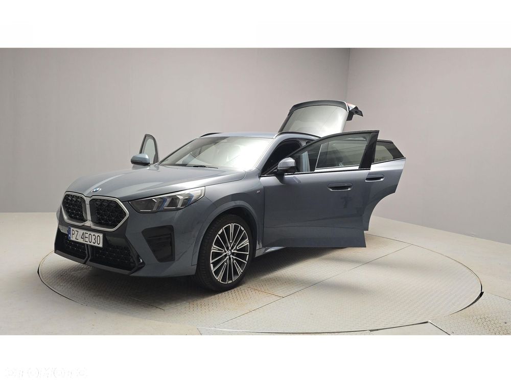 BMW X2 sDrive18d - 13