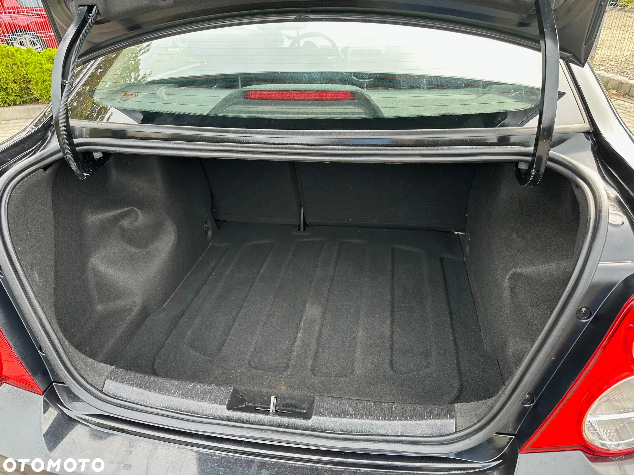 Chevrolet Aveo 1.6 LTZ - 10