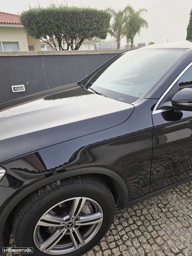Mercedes-Benz GLC 300 e Coupe 4Matic - 3
