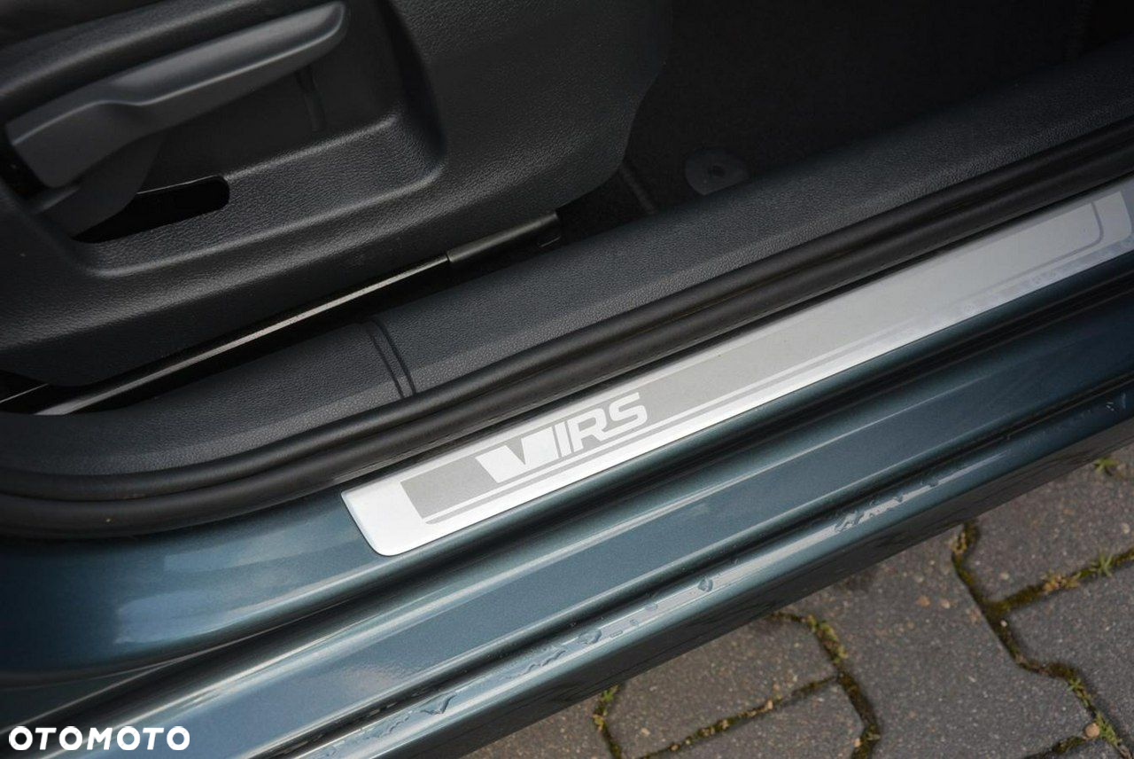 Skoda Octavia Combi 2.0 TDI DSG RS - 28
