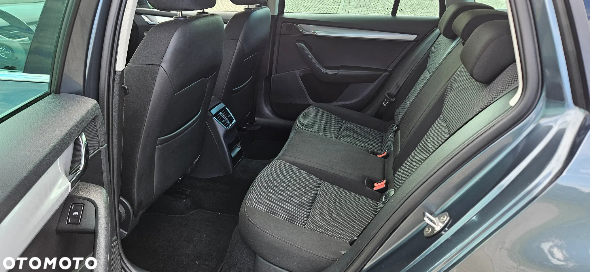 Skoda Octavia Combi 1.0 TSI (Green tec) DSG Ambition - 7