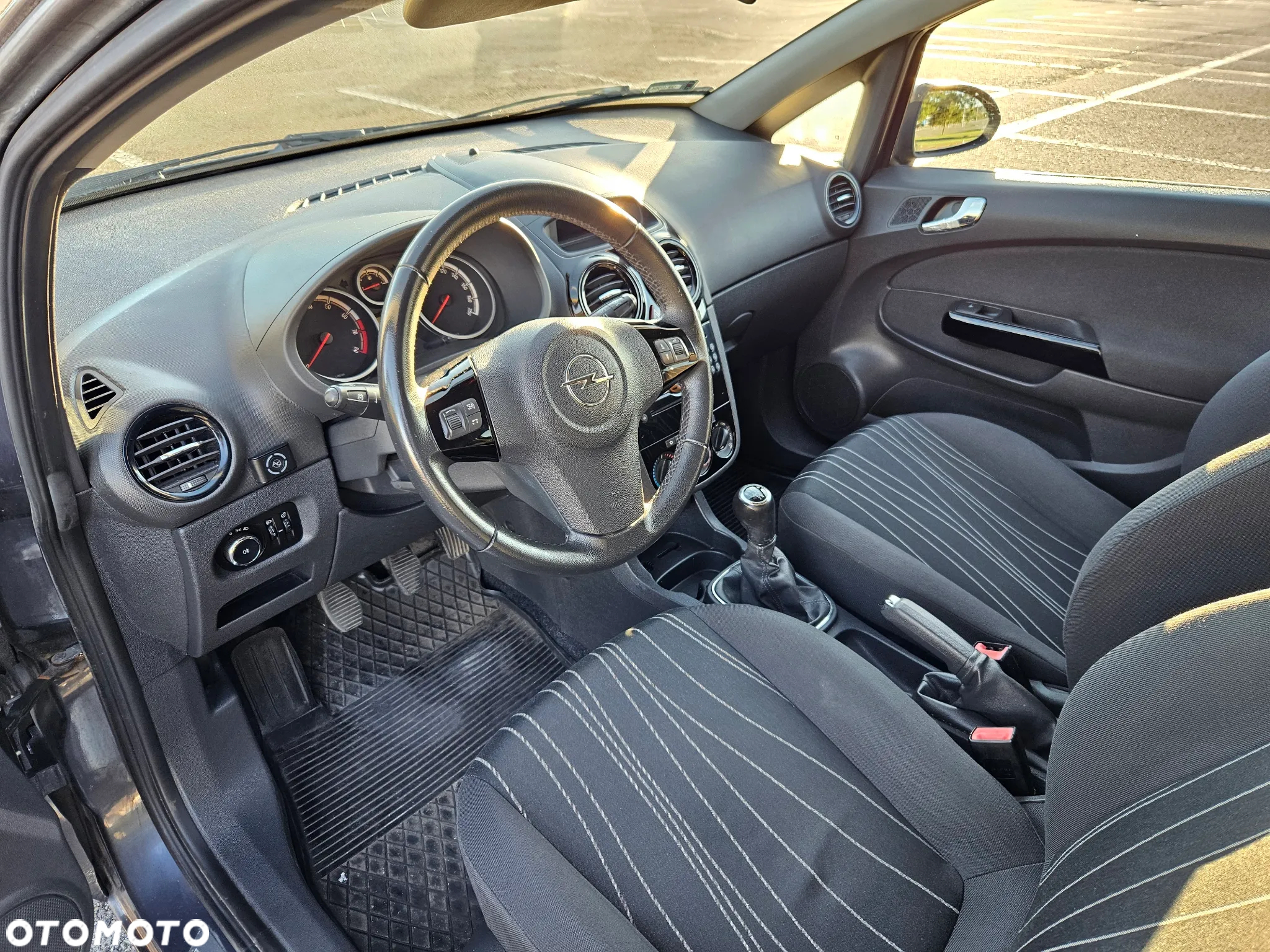 Opel Corsa 1.4 16V Edition 111 Jahre - 11