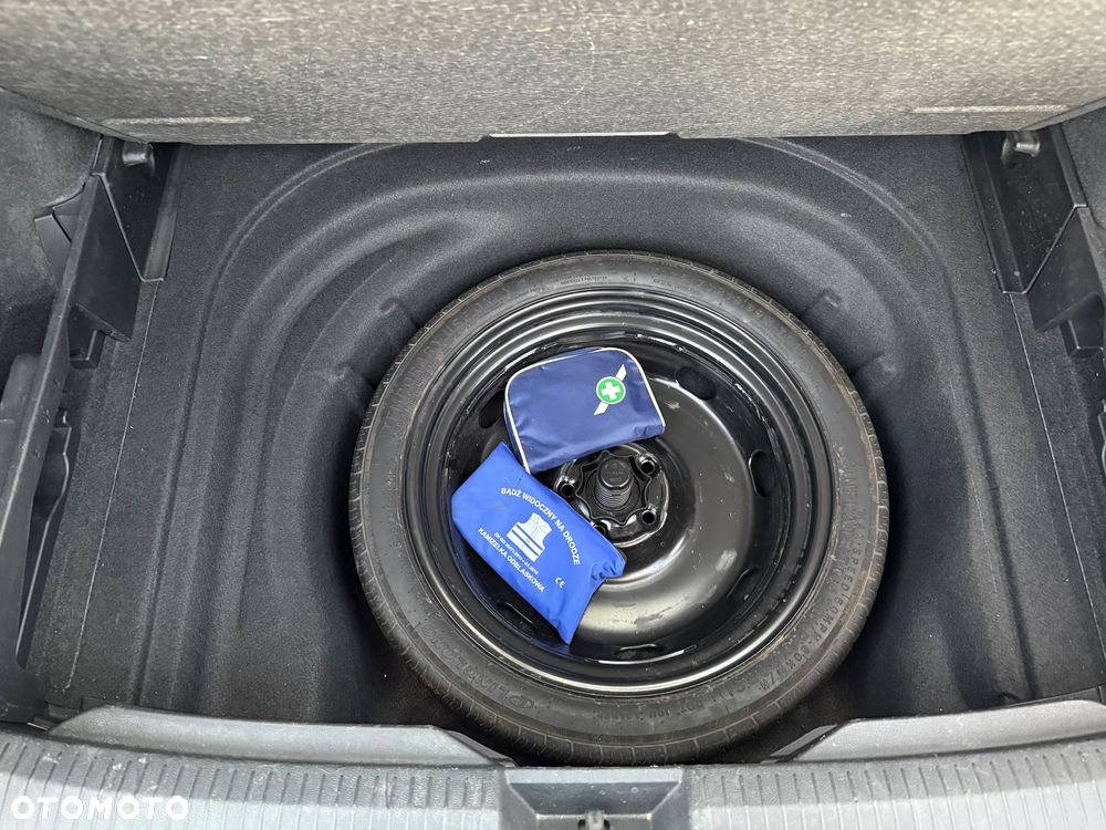 Volkswagen Golf VIII 2.0 TDI United - 7