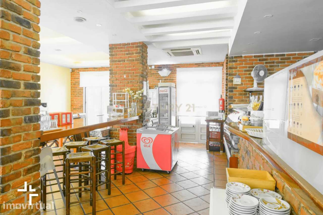 ​Espaço Comercial com Esplanada | S. Domingos de Rana - Grande imagem: 5/17