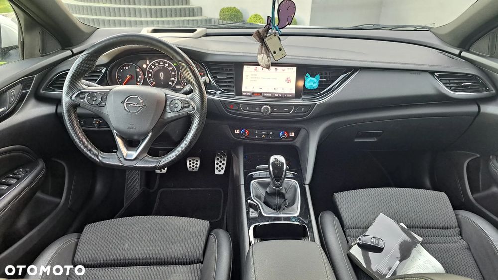 Opel Insignia 1.6 Edition - 11