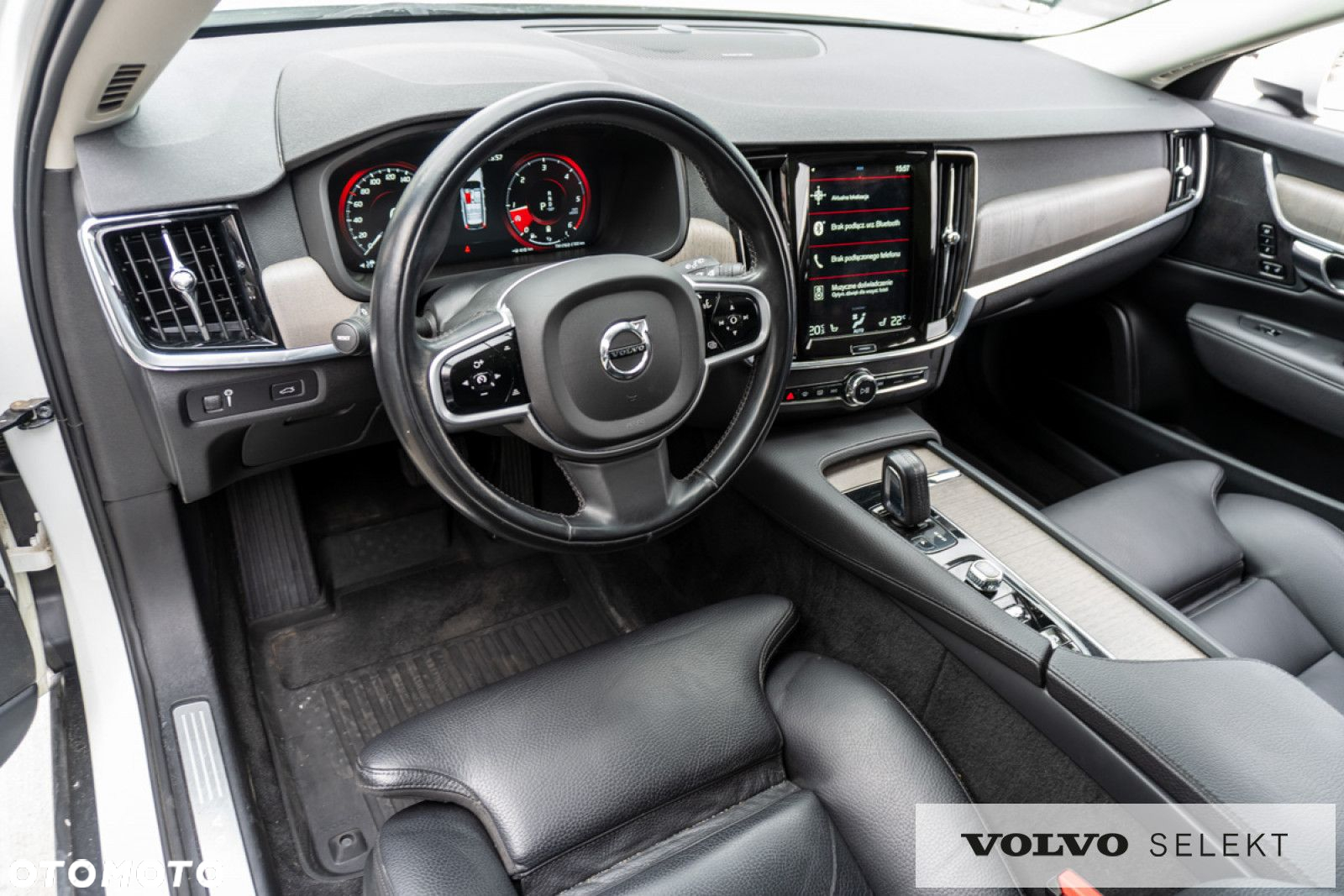 Volvo V90 Cross Country - 9