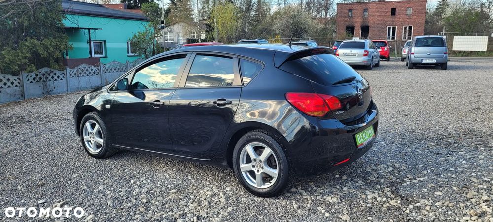 Opel Astra 1.4 ecoFLEX - 8