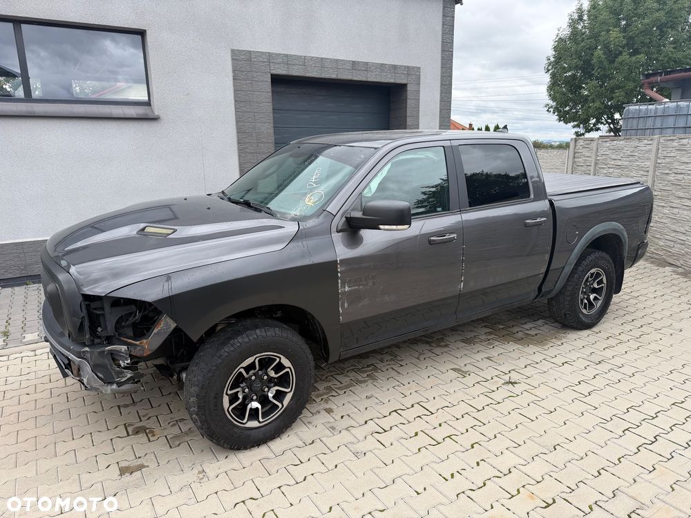 Dodge RAM 5.7 4x4 - 5
