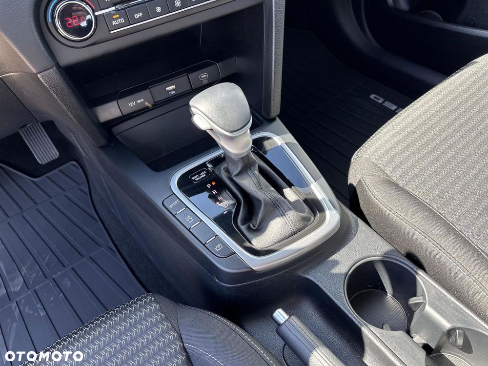 Kia Ceed 1.5 T-GDI M DCT - 16